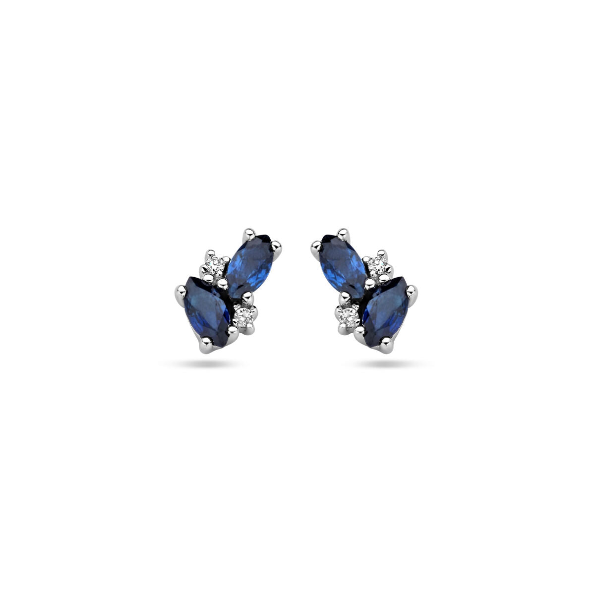 Boucles d'oreilles en or blanc 14K avec saphirs en forme de poire et diamants.
