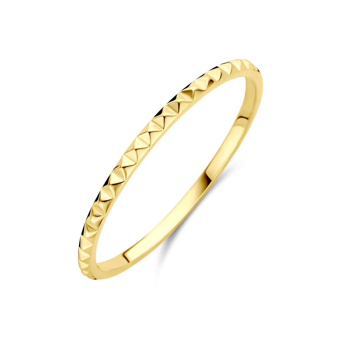 Bague en or jaune 14 carats, 1,5 mm de large, avec une finition texturée.