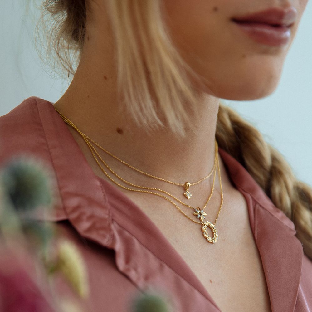 Pendentif en Or Jaune avec Diamant – Élégance Subtile