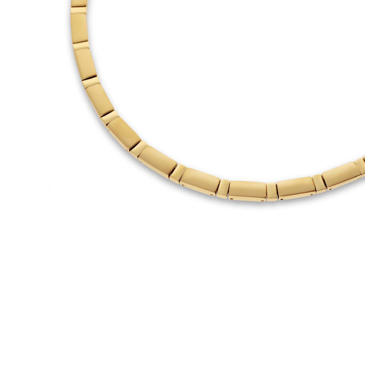 Collier en titane doré avec des maillons rectangulaires et une finition mate.