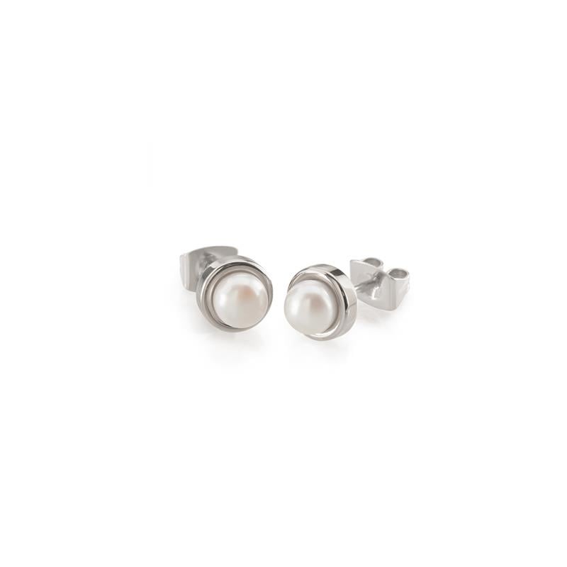 Boucles d'oreilles en titane avec perles blanches et finition brillante.