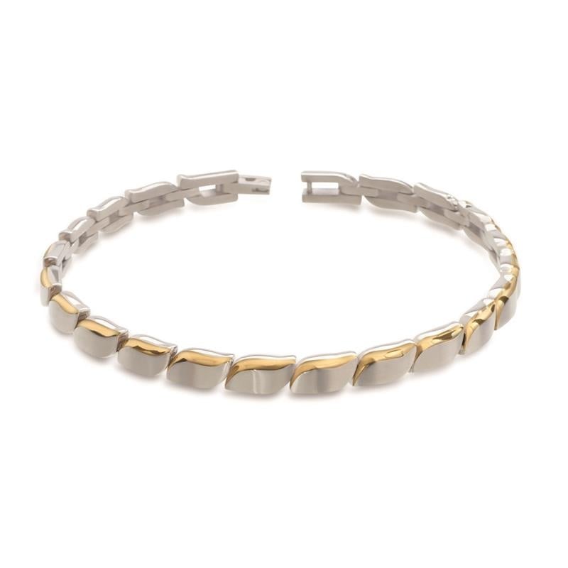 Bracelet en titane bicolore avec des maillons argentés et dorés.