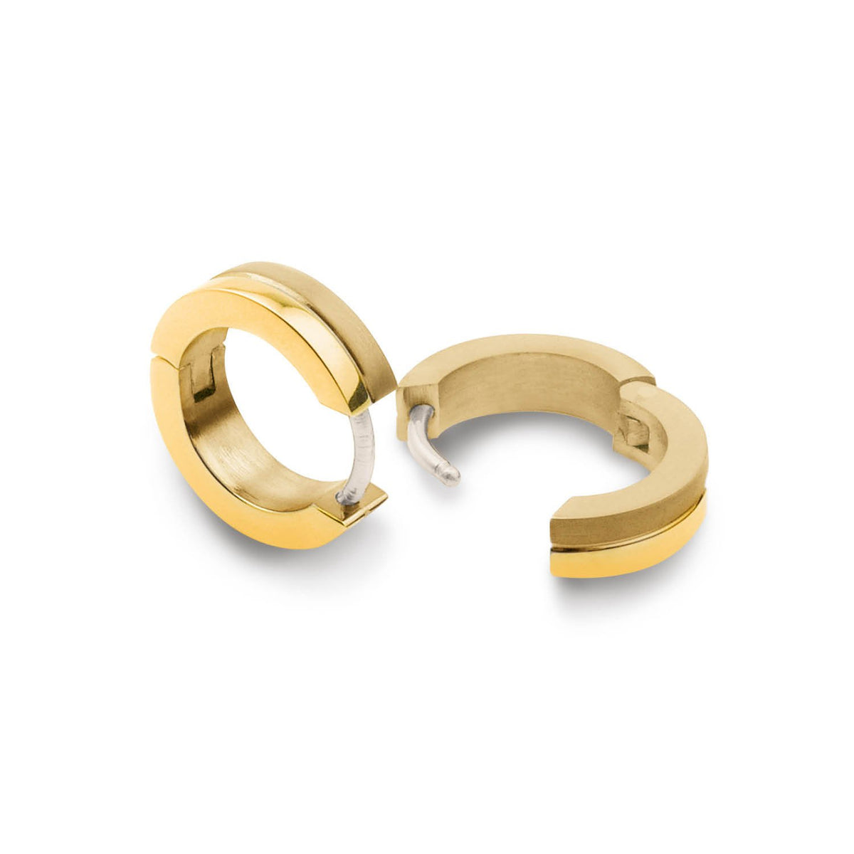 Boucles d'oreilles en titane doré avec un design moderne et élégant.