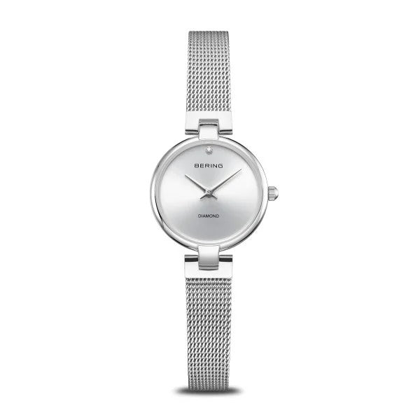 Montre pour femme Bering Classic, boîtier et bracelet en acier inoxydable poli argenté, cadran argenté.