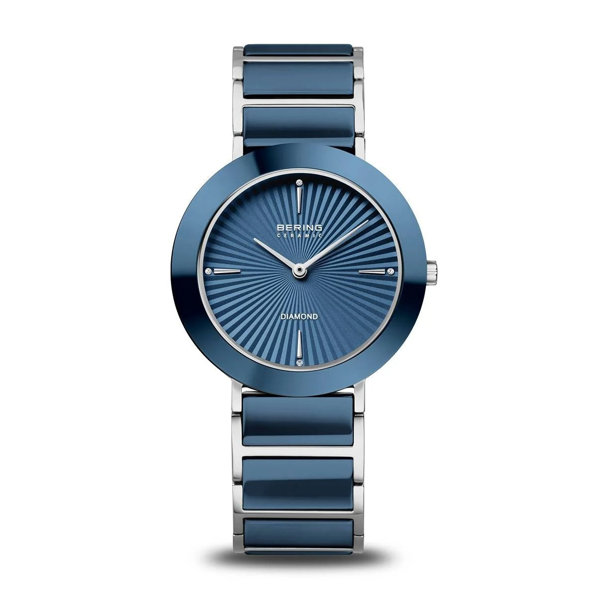 Montre en céramique bleue avec un cadran strié et un bracelet en acier inoxydable.