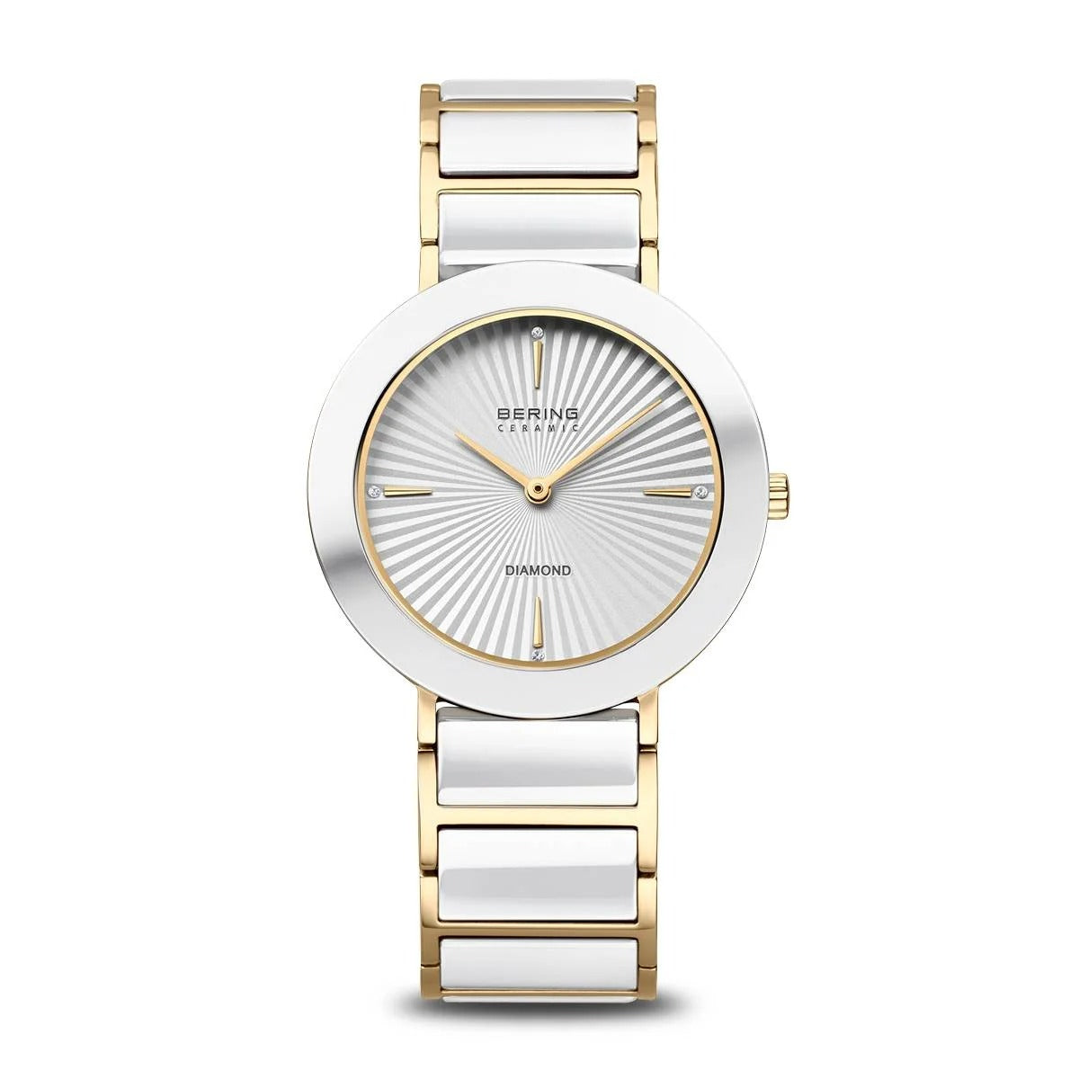 Montre en céramique blanche avec bracelet doré, cadran argenté et détails rayés.