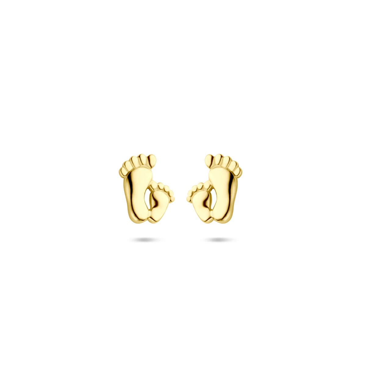 Boucles d'oreilles en or jaune 14 carats en forme de petits pieds de bébé.