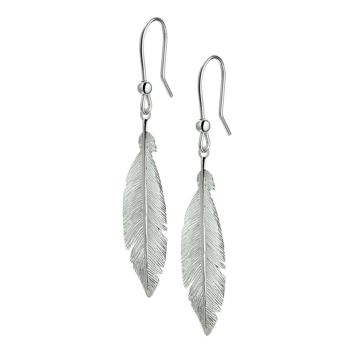Zilveren oorhangers met veren – gerhodineerd 925