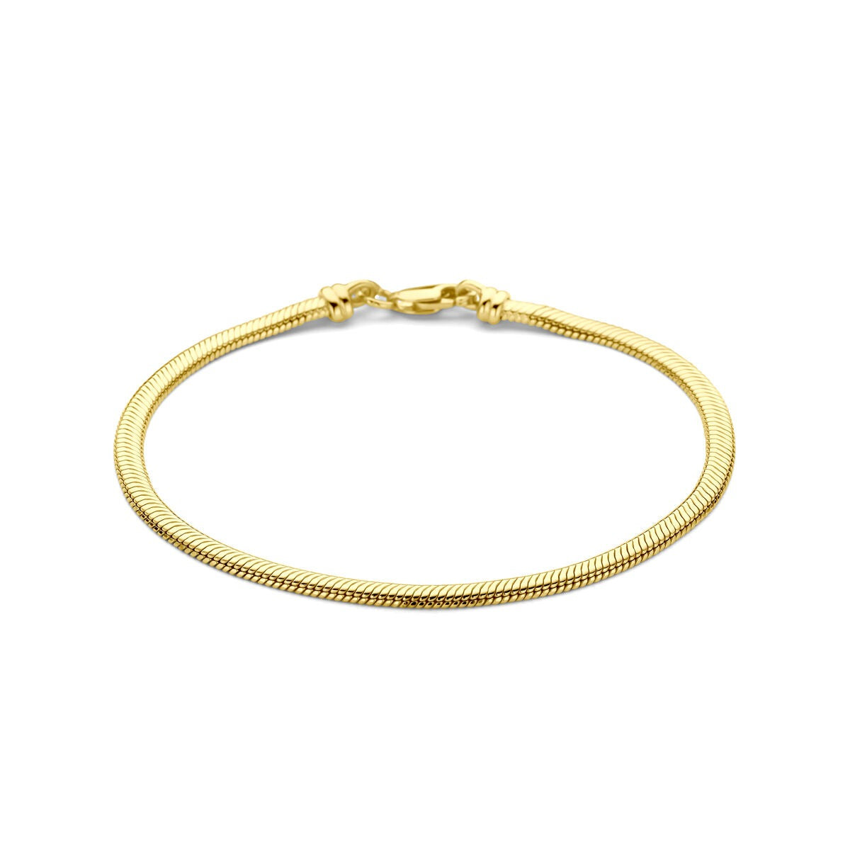 Bracelet en or jaune 14 carats avec un noyau en argent, finition lisse et design délicat.
