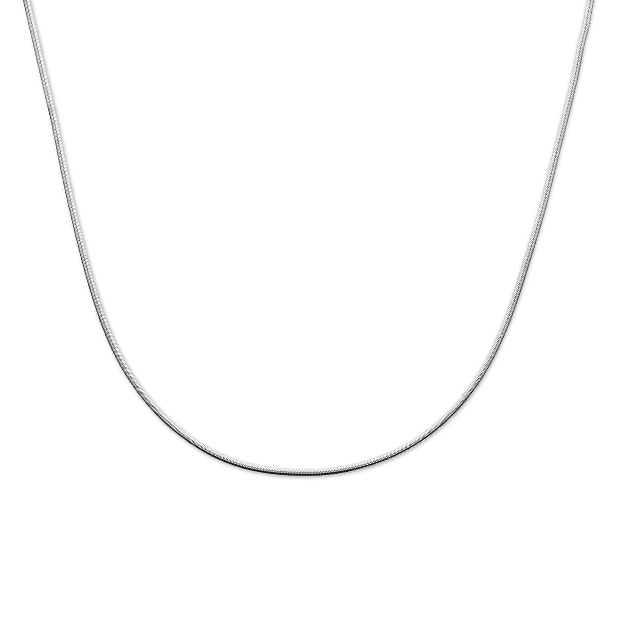 Collier gourmette en argent 925, finition rhodiée, au design lisse et délicat.