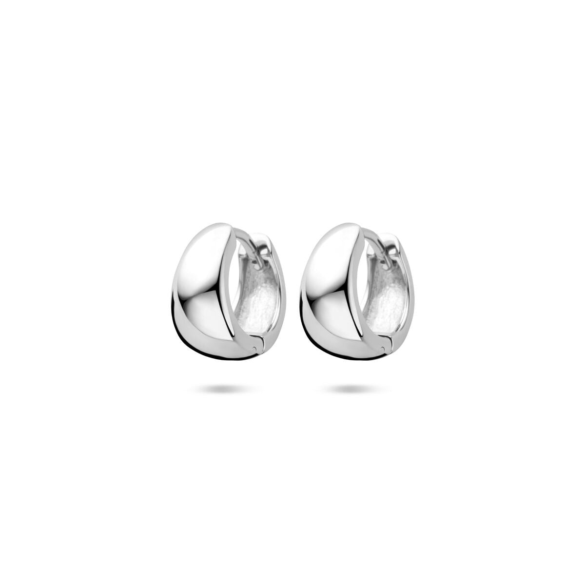 Boucles d'oreilles en argent rhodié de 11 mm, au design arrondi et poli.