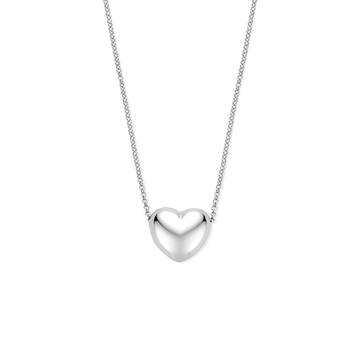 Collier en argent rhodié avec un pendentif en forme de cœur.