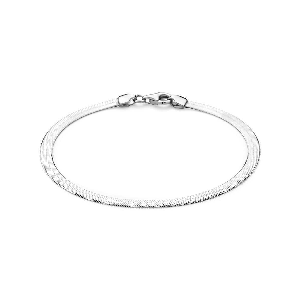 Gerhodineerde 925 zilveren damesarmband met platte slangschakel en een sluiting.