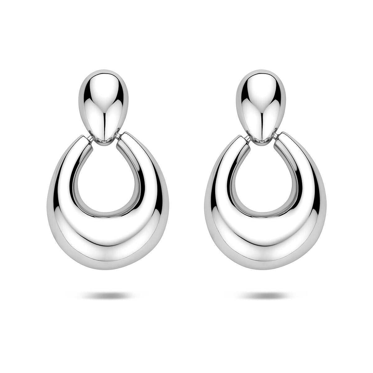 Boucles d'oreilles en argent rhodié avec une ligne raffinée et une forme élégante.
