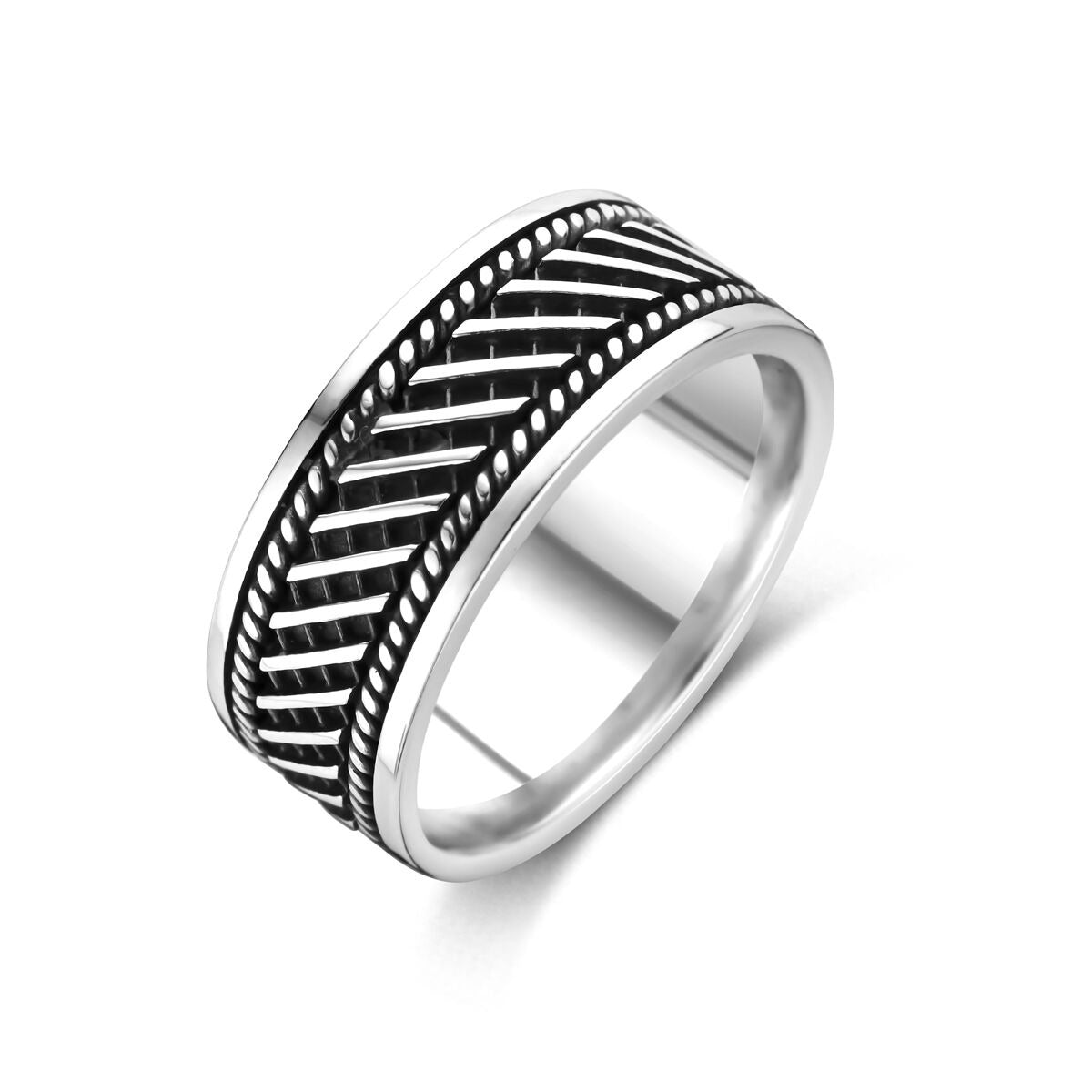 Bague en argent oxydé pour homme, 10 mm de large, avec motif tressé.