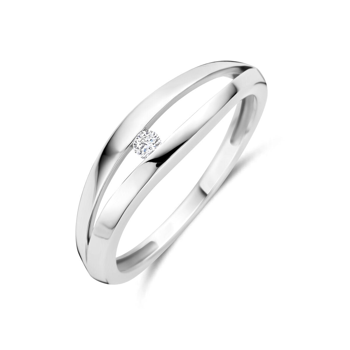 Bague en argent pour femme avec un diamant lab grown, large de 6 mm.