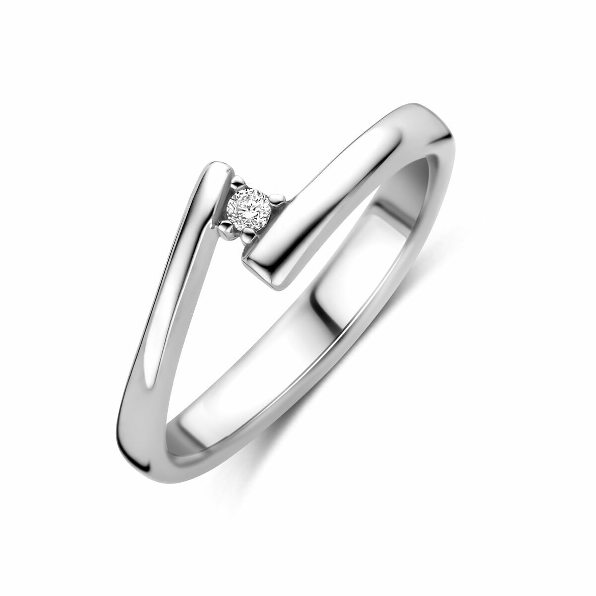 Bague en argent rhodié avec zirconia, design moderne et finition brillante.