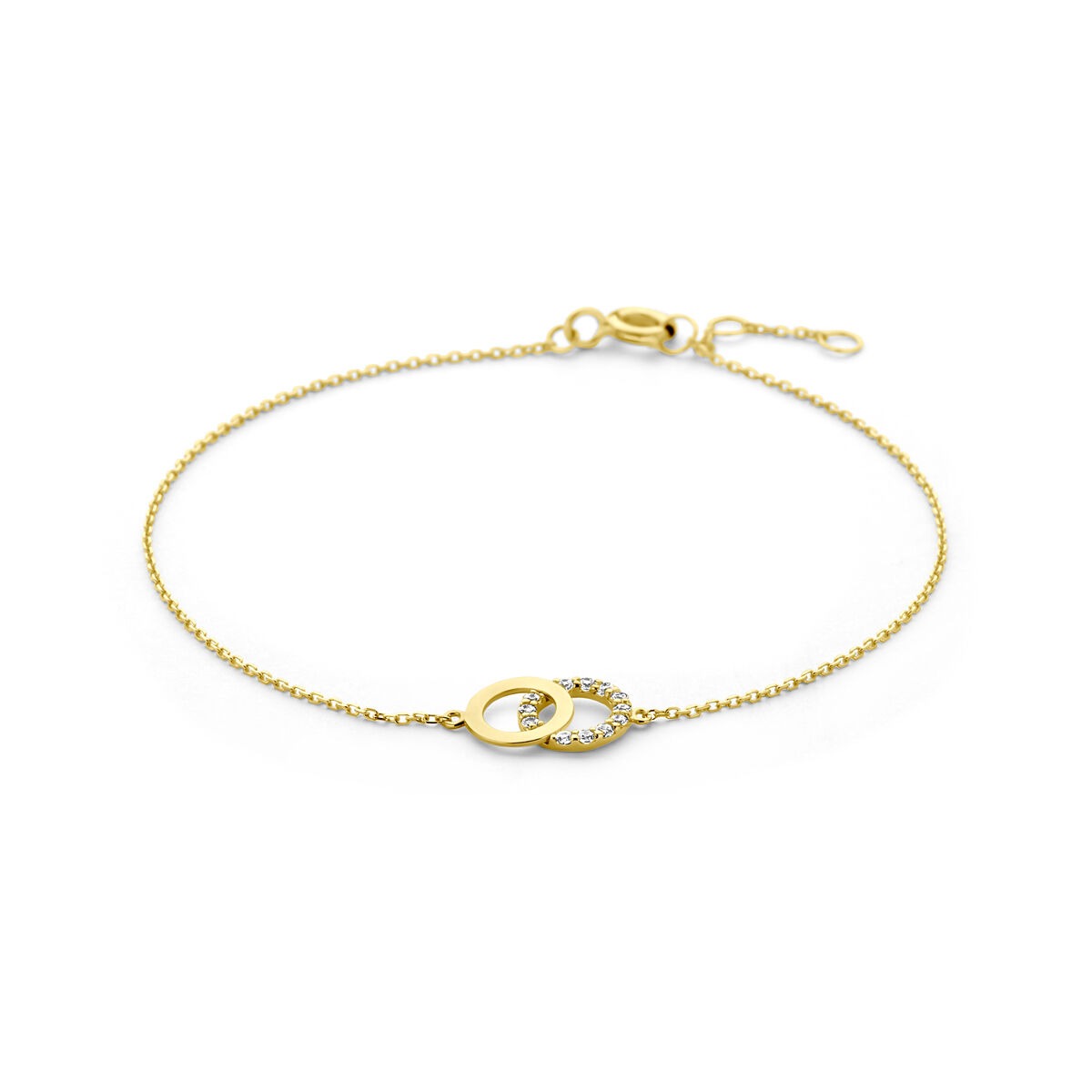 Bracelet en or jaune 9 carats avec zirconiums, design délicat et maillons entrelacés.