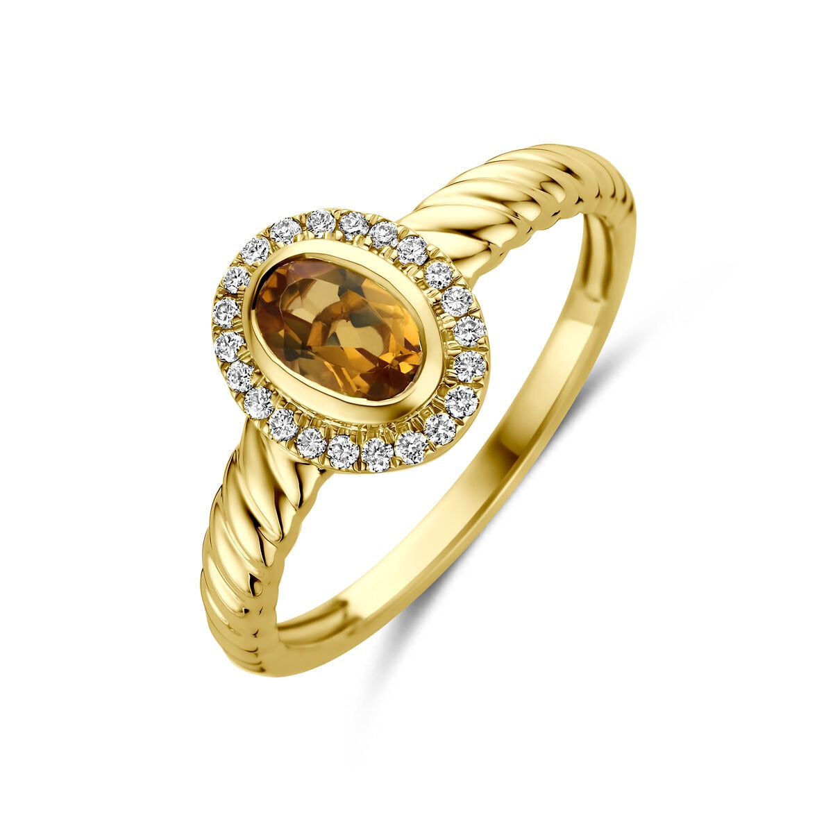 Bague en or jaune 14 carats avec citrine ovale et diamants lab grown en pavé.