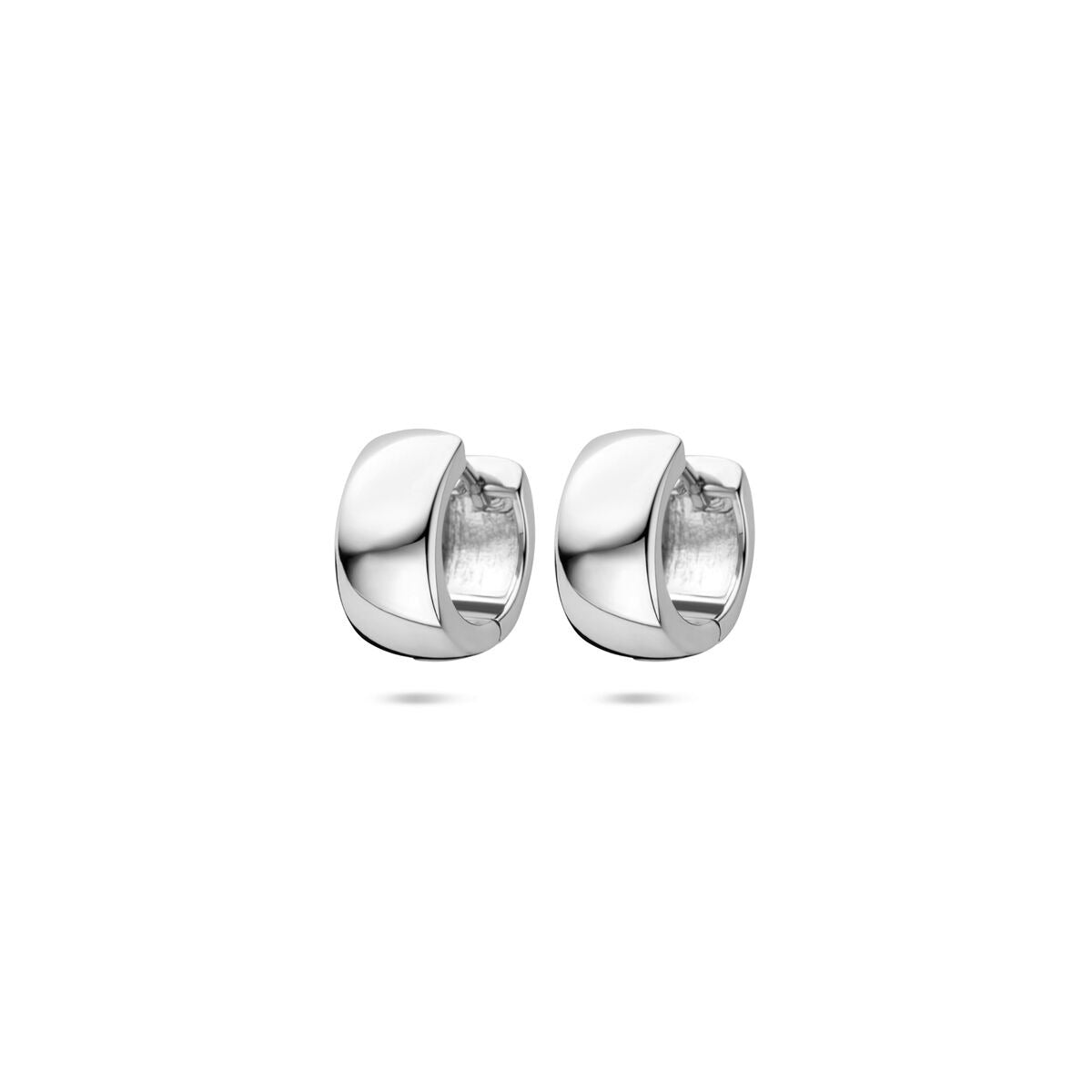 Boucles d'oreilles en argent rhodié, forme arrondie, dimensions 10,5 x 6 mm.
