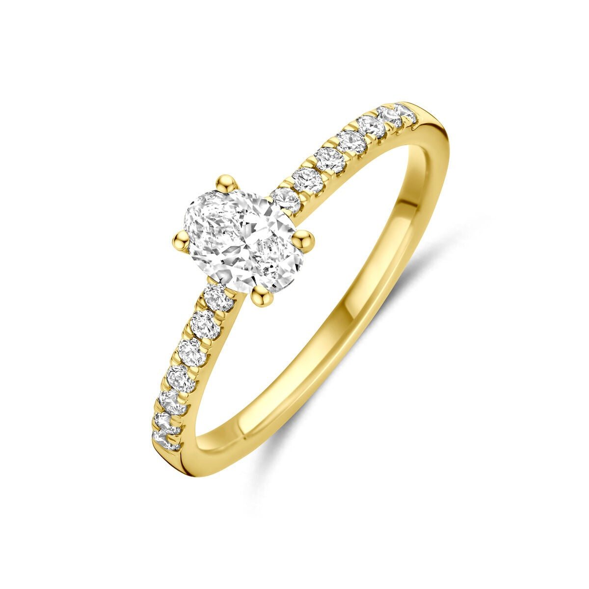 Bague en or 14 carats avec diamant cultivé en laboratoire, taille ovale, ornée de diamants sur le band.