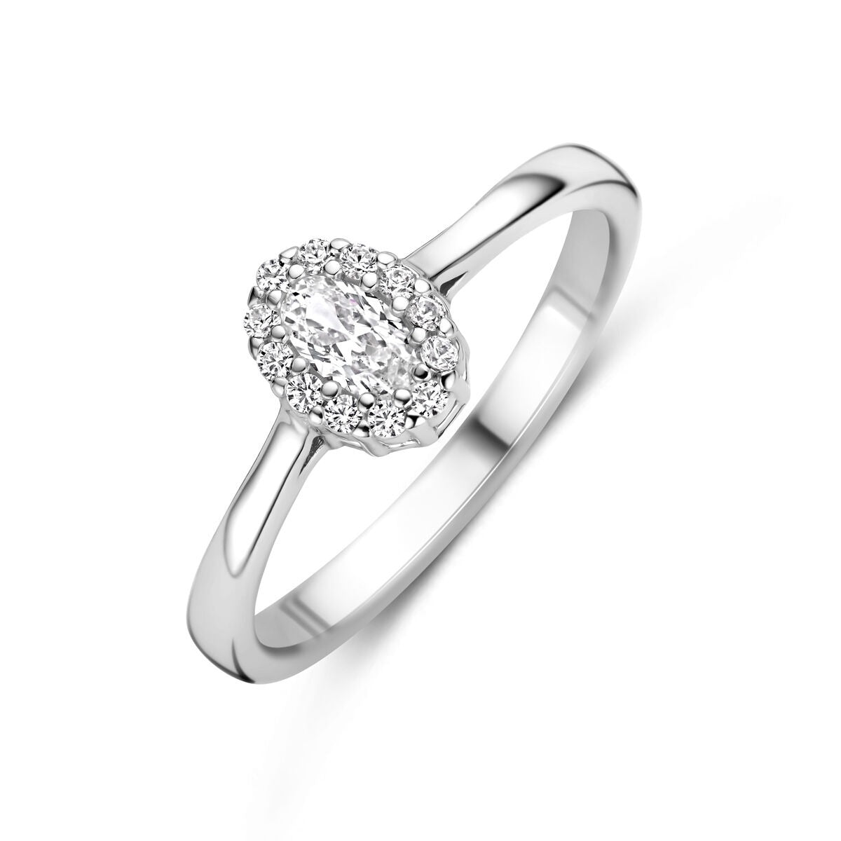 Bague en argent pour femme avec zircone ovale et sertissage entourage