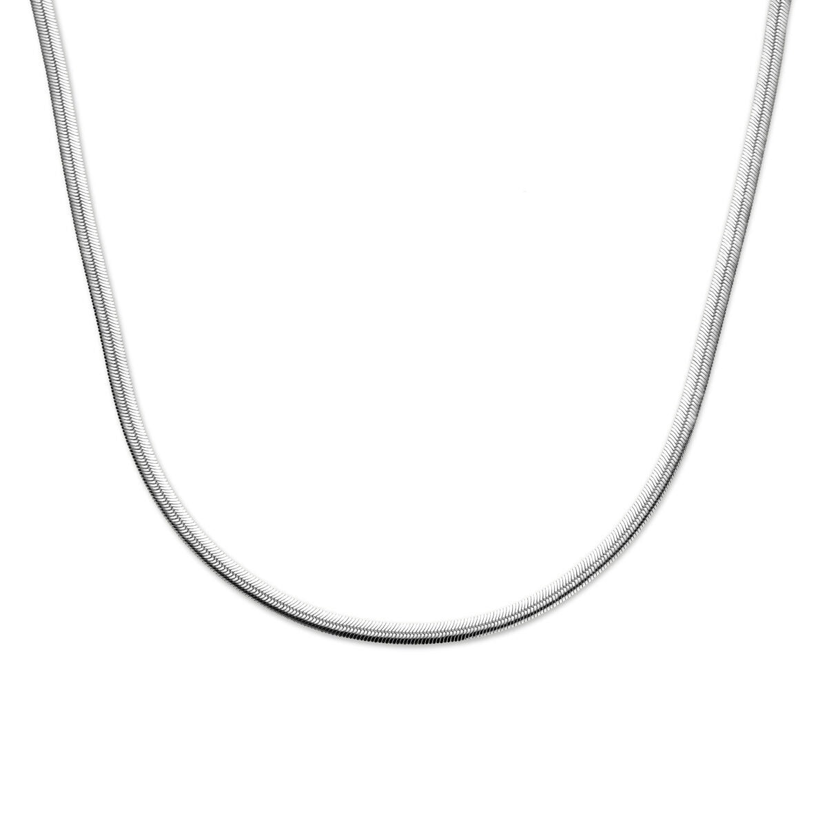 Chaîne gourmette en argent rhodié, 4,6 mm de largeur.