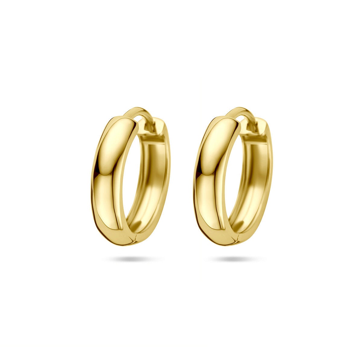 Boucles d'oreilles en or jaune 9 carats, largeur de 3,5 mm, finition lisse et brillante.