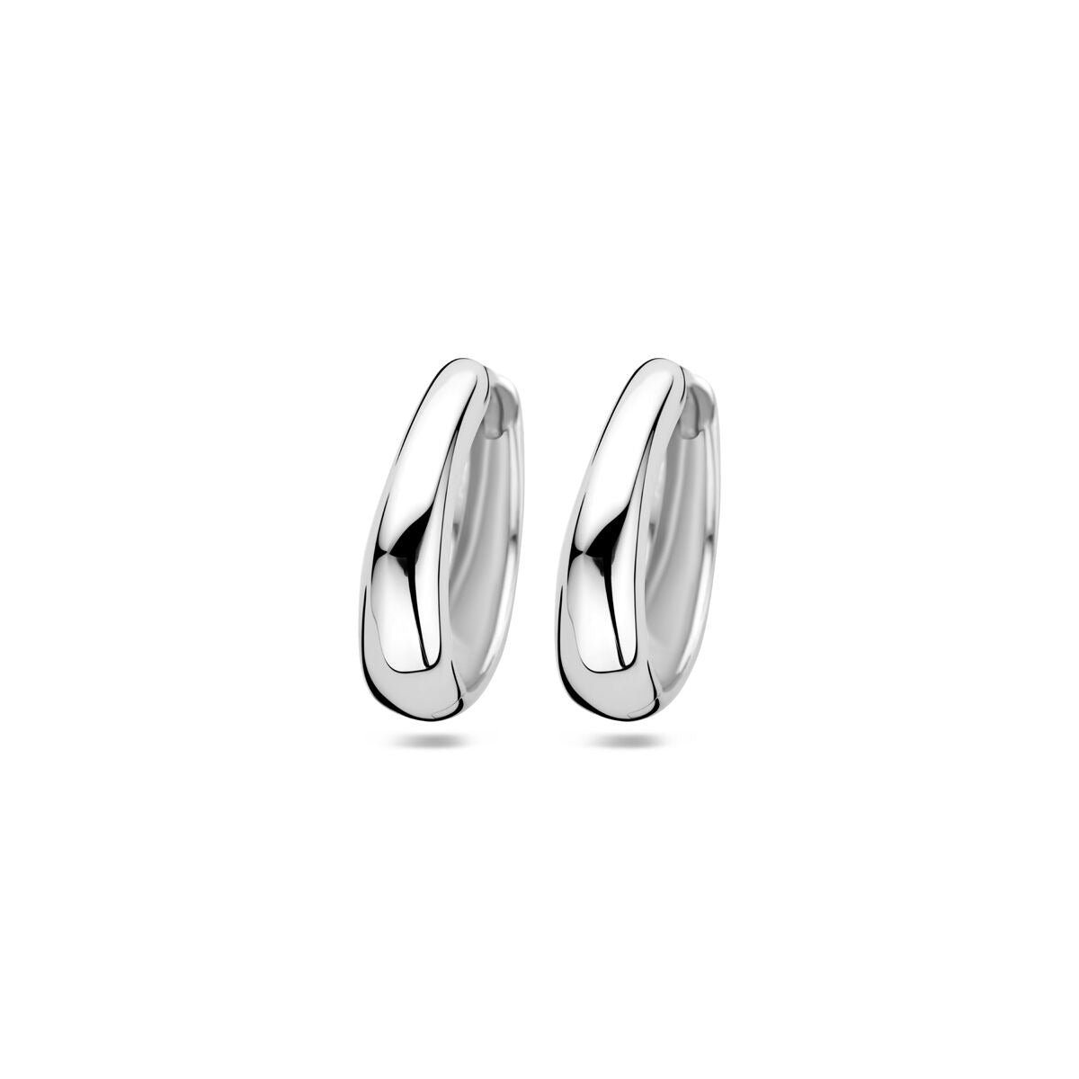 Boucles d'oreilles en argent rhodié, de forme arrondie, mesurant 16,5 mm.