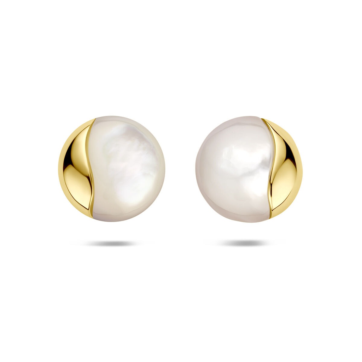 Boucles d'oreilles en or jaune 14 carats avec perle nacrée de 14 mm.