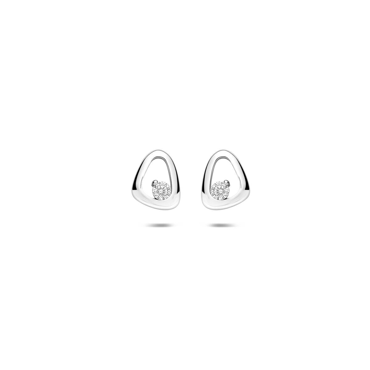 Boucles d'oreilles en argent rhodié avec zirconia, forme légèrement arrondie, diamètre de 7,5 mm.
