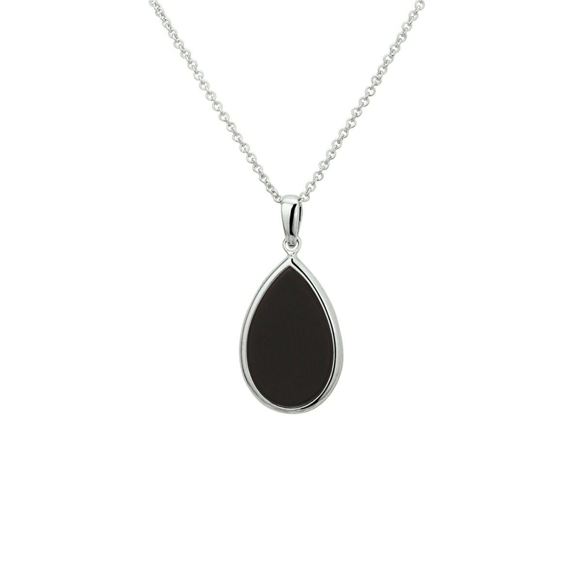 Collier en argent rhodié avec pendentif en onyx en forme de goutte.