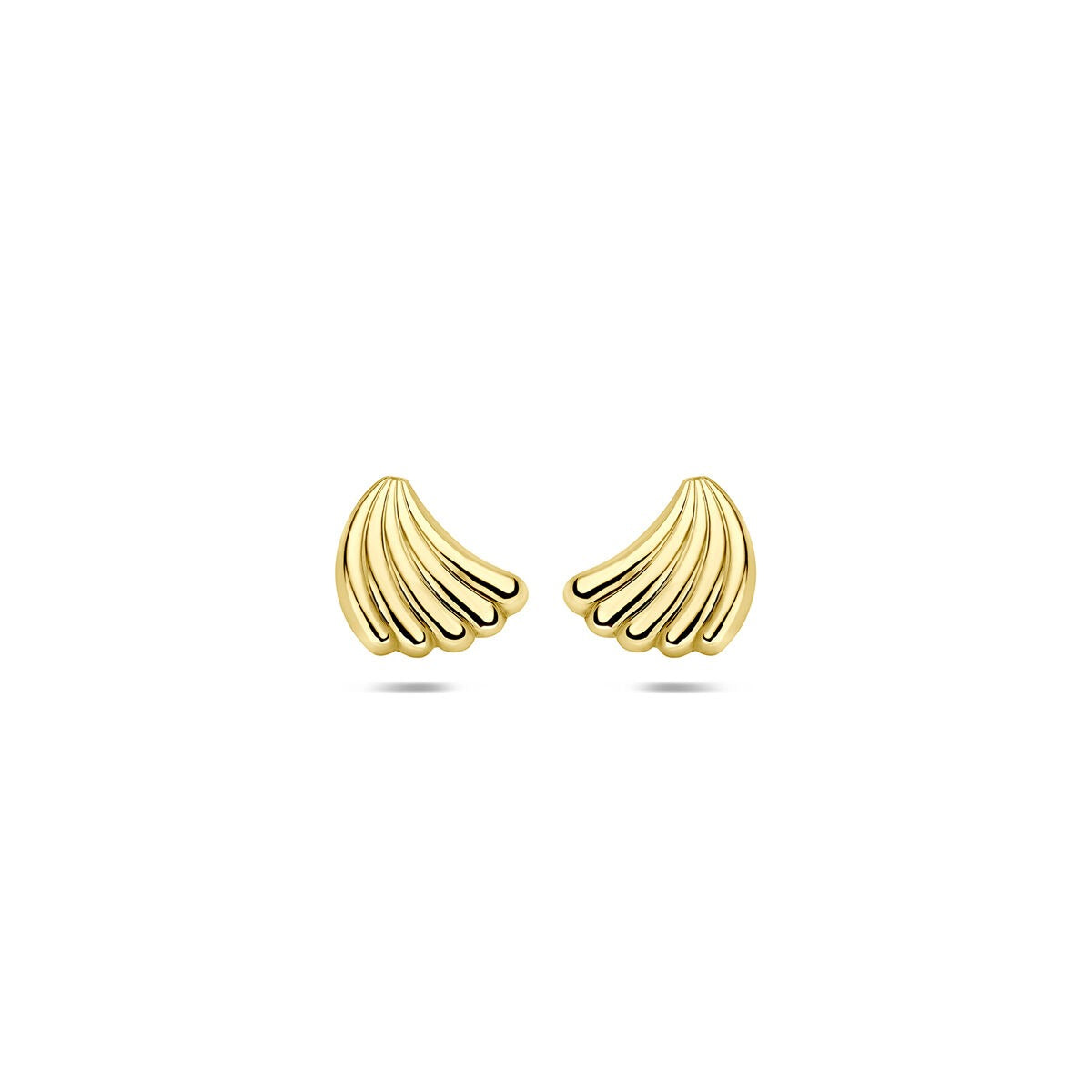 Boucles d'oreilles en or jaune 9 carats, forme ondulée, dimensions 7 x 6 mm.