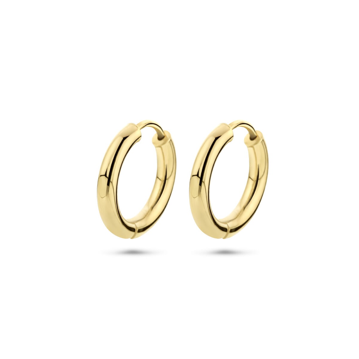 Boucles d'oreilles en or 9 carats, de forme ronde, d'un diamètre de 15 mm.