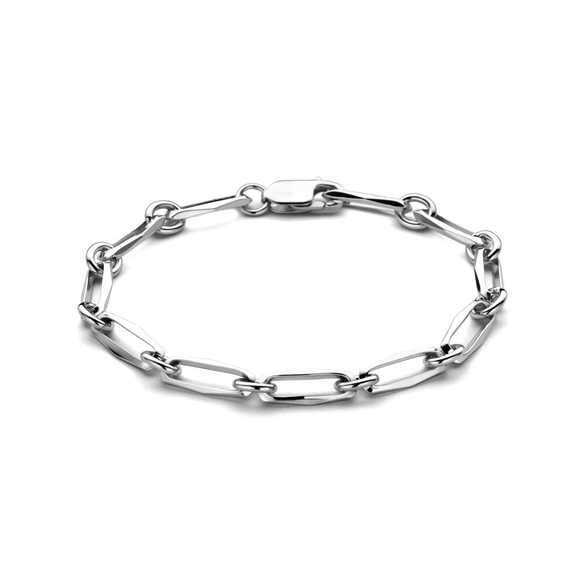 Zilveren armband met schakels van 5,5 mm breed, met een gesloten sluiting.
