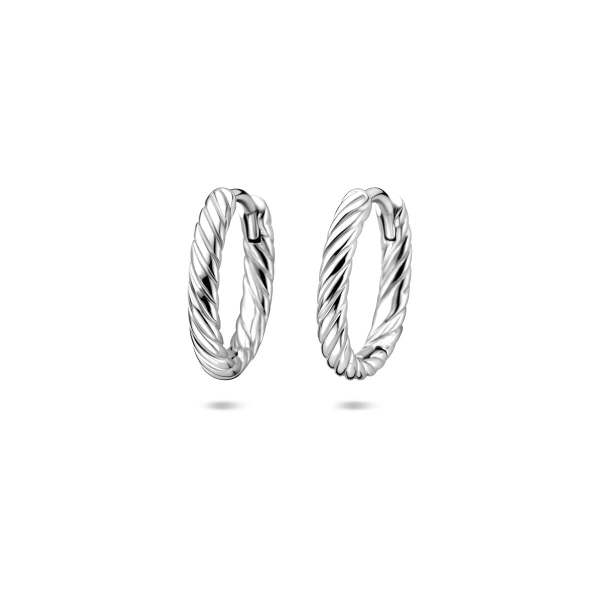 Boucles d'oreilles en argent rhodié, torsadées, de 14 mm.