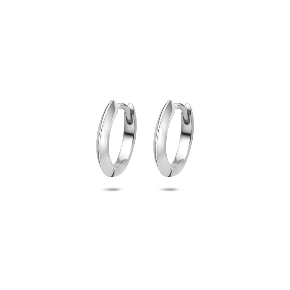 Boucles d'oreilles en argent 925 rhodié, de forme ronde et lisse, mesurant 13 x 2 mm.