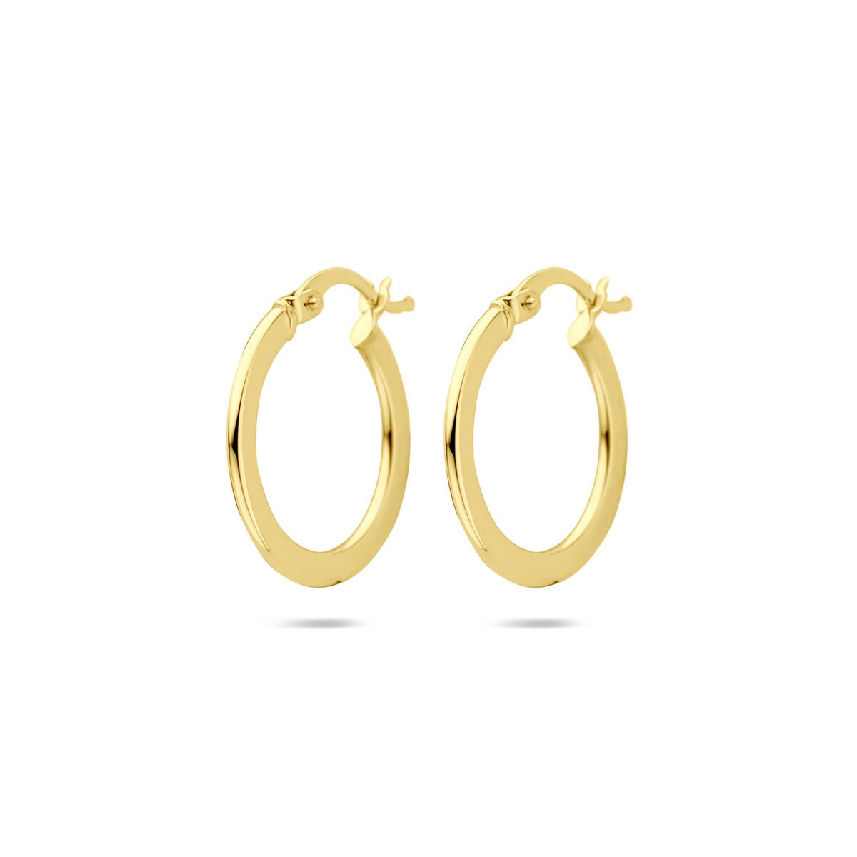 Boucles d'oreilles en or jaune 14 carats, de forme ovale, mesurant 21 x 1 mm.