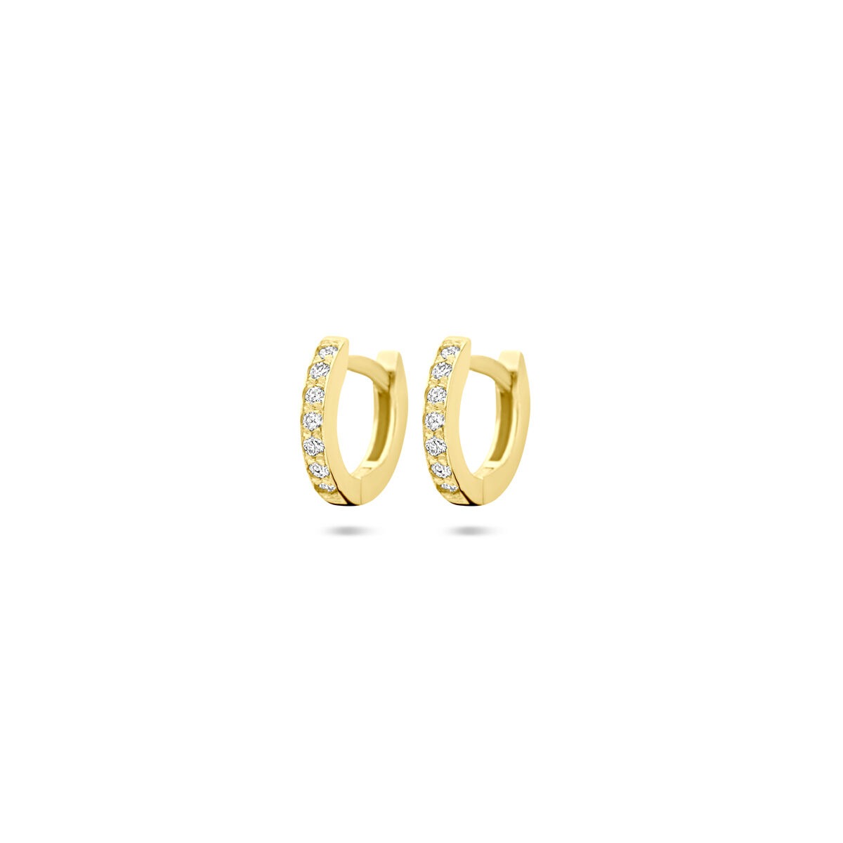 Boucles d'oreilles en or 14 carats avec diamants, de forme ronde et mesurant 10 mm.