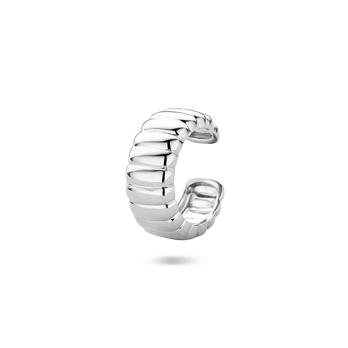 Ear cuff en argent rhodié avec un design ondulé.