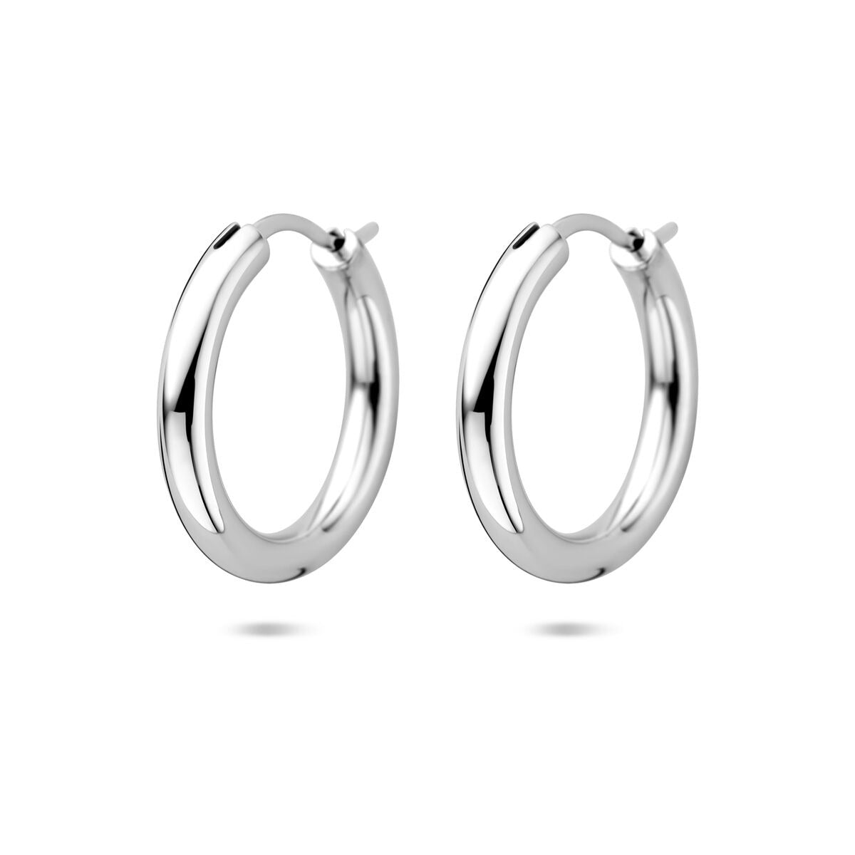 Boucles d'oreilles en argent 925 rhodié, de forme ronde, mesurant 11 mm.