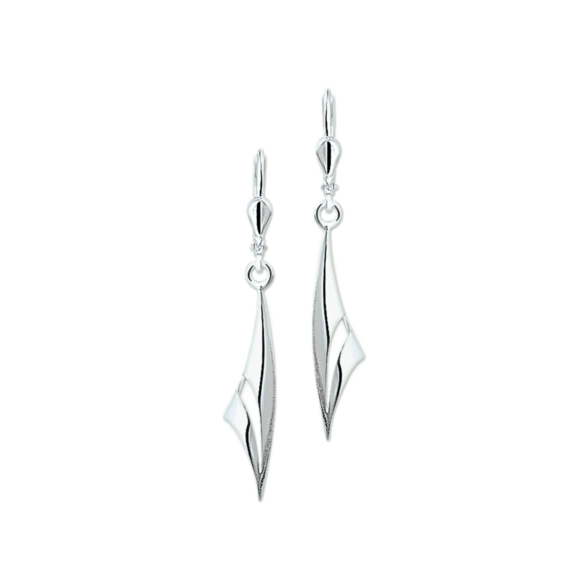 Boucles d'oreilles en argent avec finition polie, en forme de goutte allongée.