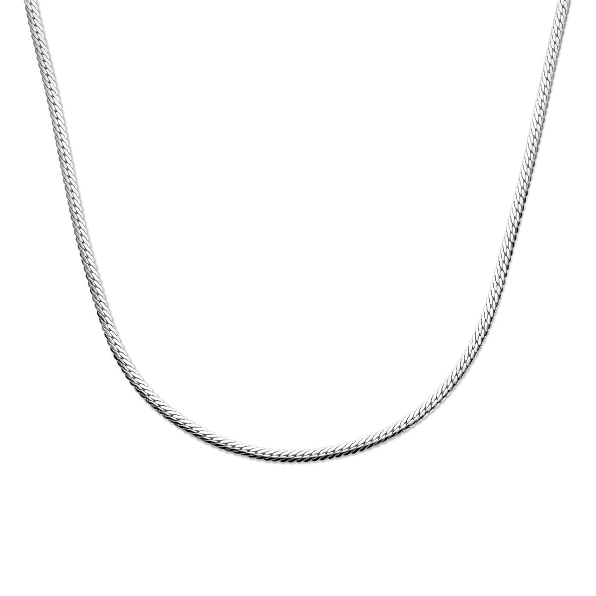 Collier gourmette en argent rhodié de 4 mm.