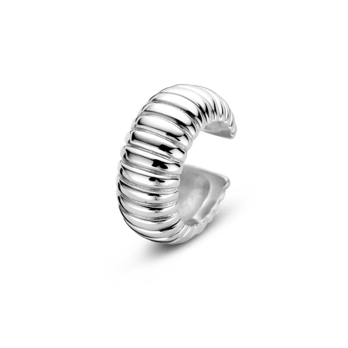Boucle d'oreille en argent rhodié, de forme ondulée avec des stries.