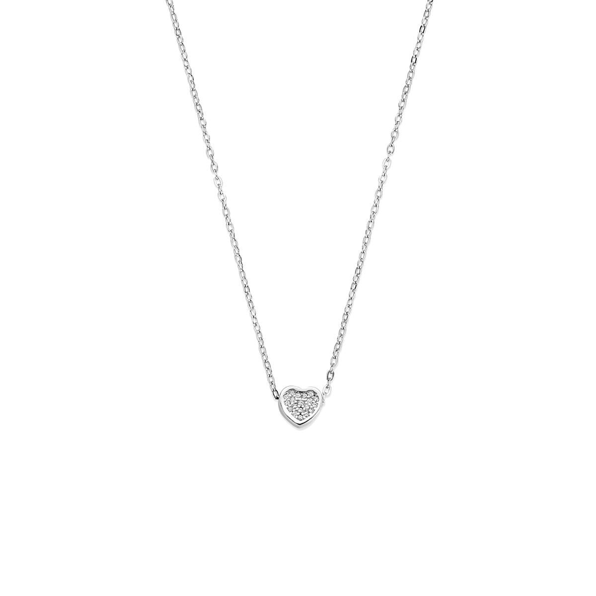 Collier en argent avec un pendentif en forme de cœur orné de zirconia.