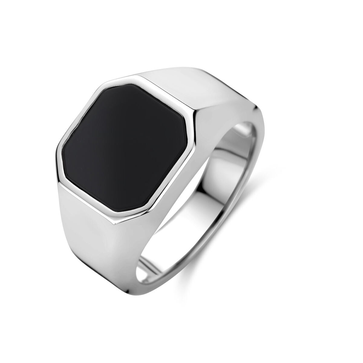 Bague en argent rhodié avec une pierre d'onyx noire, forme octogonale.