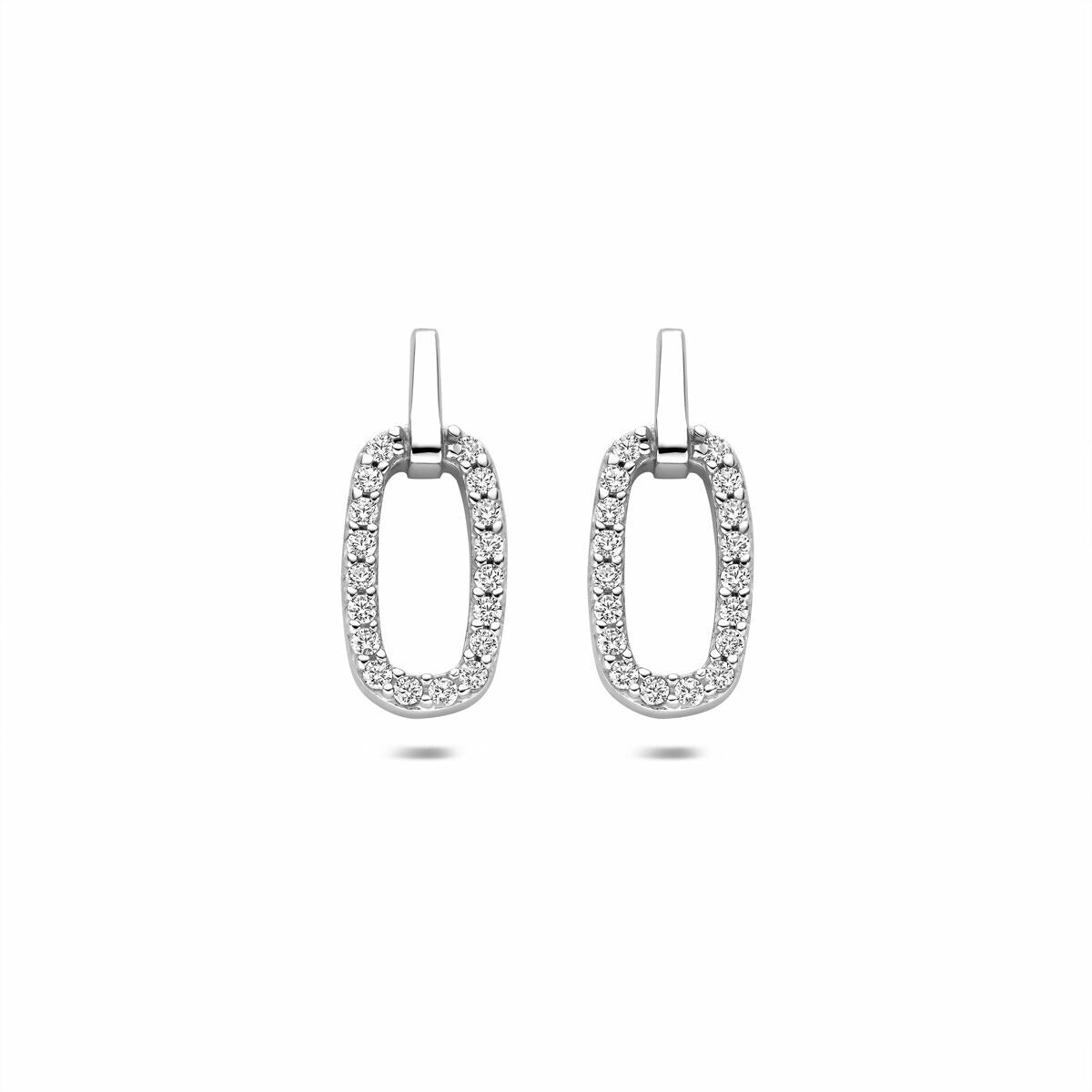 Boucles d'oreilles en argent avec une entourage en zirconium, forme ovale, mesurant 16,5 mm.