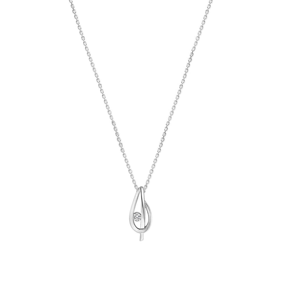 Collier en argent rhodié avec un pendentif en forme de goutte et zircon.