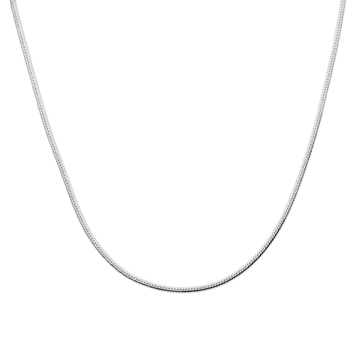 Collier en argent avec maillon gourmette fin de 2,6 mm.