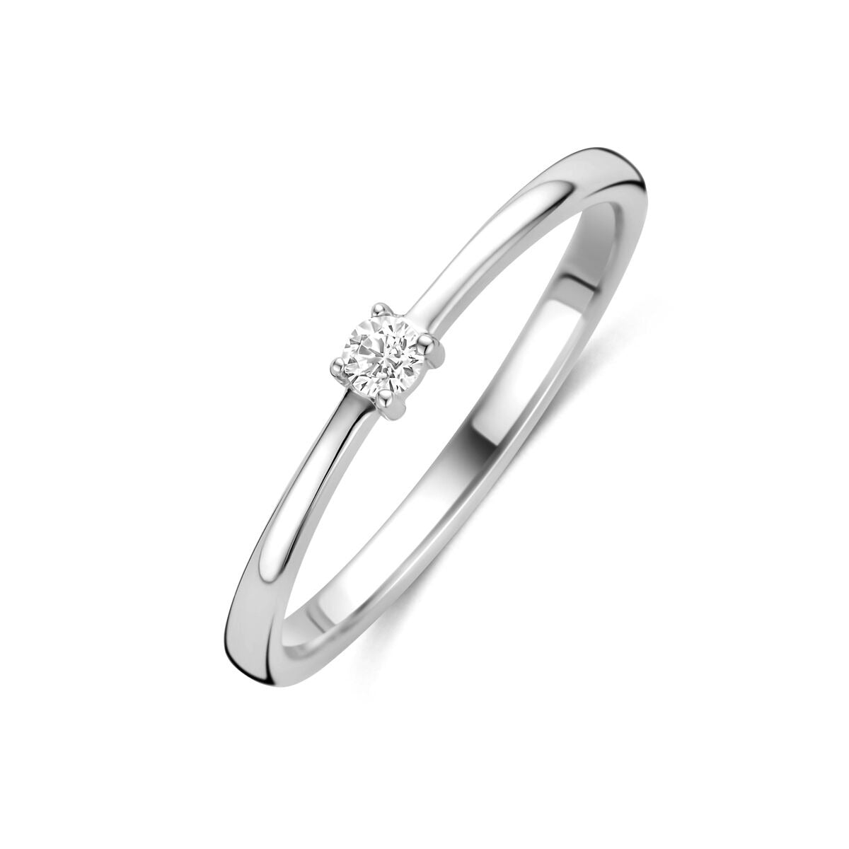 Bague en argent avec un zircon en setting solitaire.